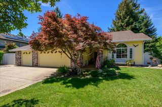 2806 Woodleigh Ln, Cameron Park, CA 95682