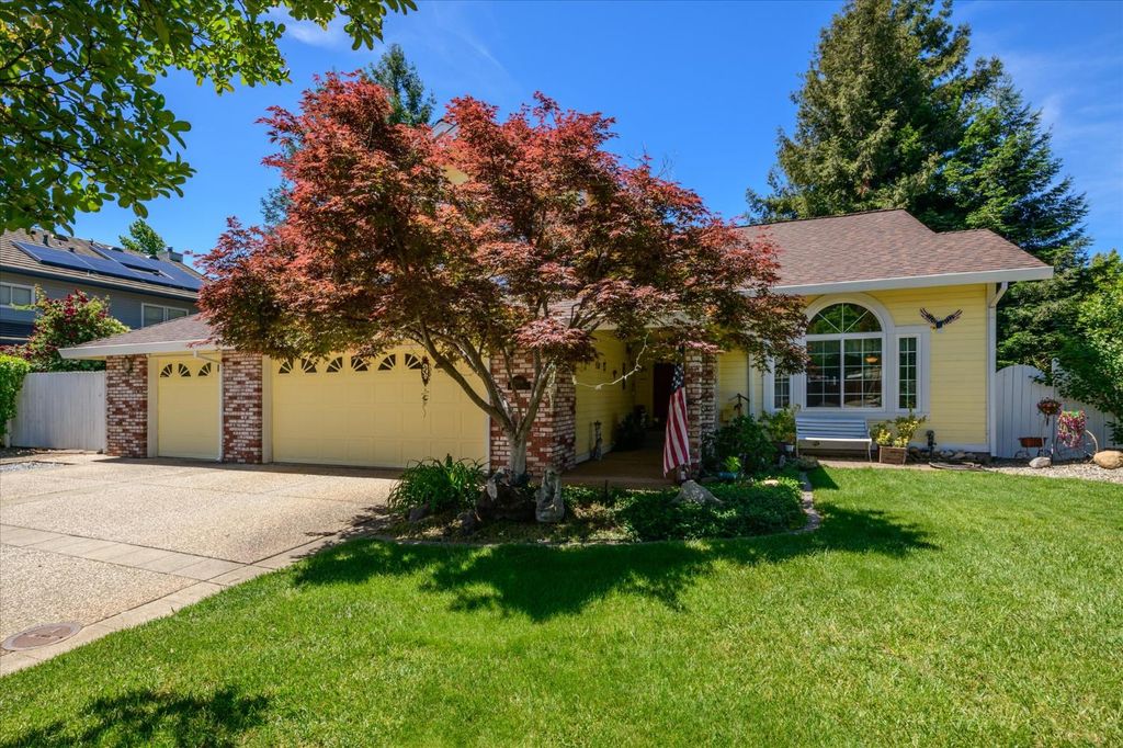 2806 Woodleigh Ln, Cameron Park, CA 95682