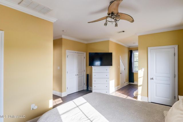 957 N Shore Drive, Biloxi, MS 39532