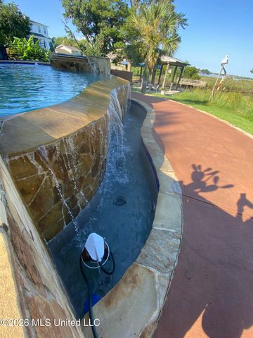 957 N Shore Drive, Biloxi, MS 39532