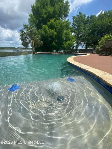 957 N Shore Drive, Biloxi, MS 39532