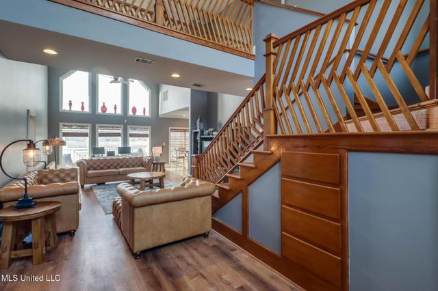 957 N Shore Drive, Biloxi, MS 39532