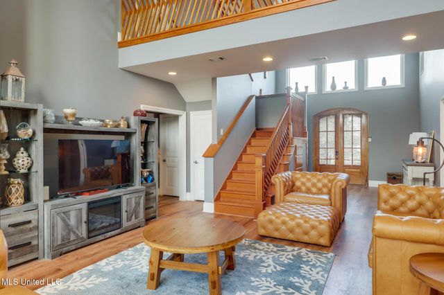 957 N Shore Drive, Biloxi, MS 39532