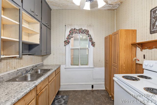 201 S Jefferson Street, Ionia, MI 48846