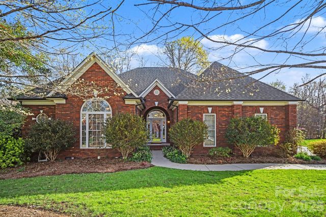 8407 Locksley Drive, Harrisburg, NC 28075