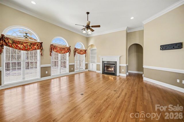 8407 Locksley Drive, Harrisburg, NC 28075