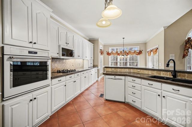 8407 Locksley Drive, Harrisburg, NC 28075