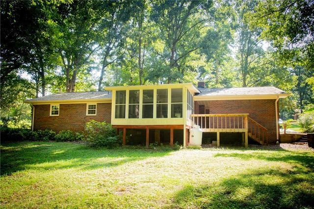 4732 Tomacheche Trail, Gainesville, GA 30506
