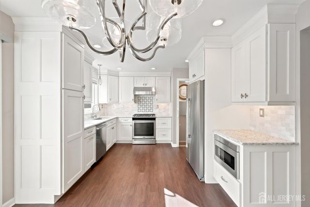 20 Wistar Avenue, Metuchen, NJ 08840