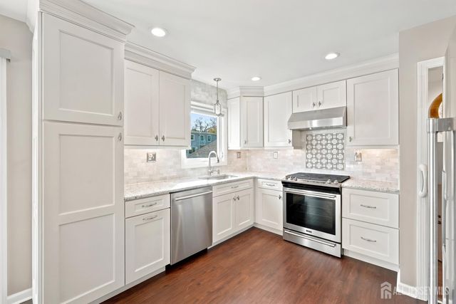 20 Wistar Avenue, Metuchen, NJ 08840