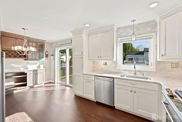20 Wistar Avenue, Metuchen, NJ 08840