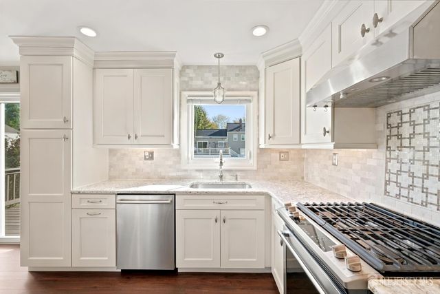 20 Wistar Avenue, Metuchen, NJ 08840