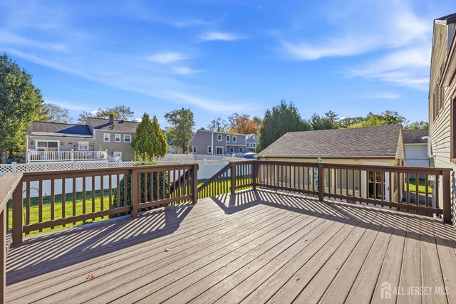 20 Wistar Avenue, Metuchen, NJ 08840