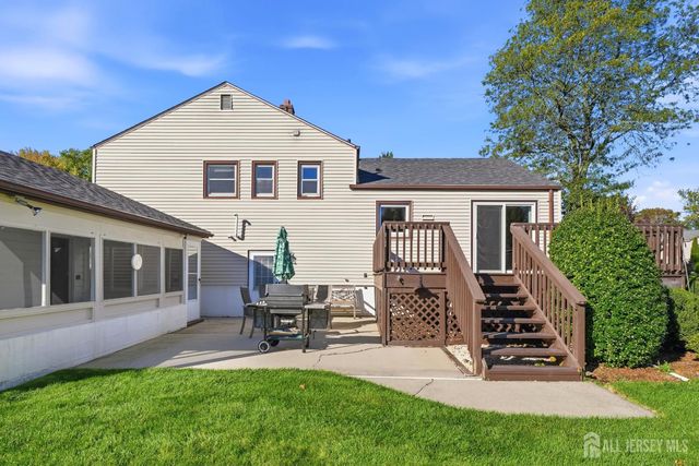 20 Wistar Avenue, Metuchen, NJ 08840