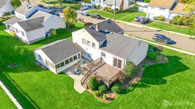 20 Wistar Avenue, Metuchen, NJ 08840