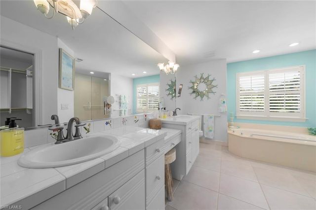 1858 Farm TRL, Sanibel, FL 33957