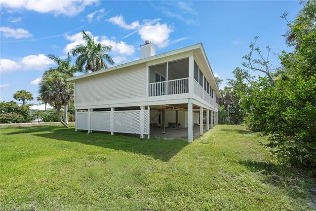 1858 Farm TRL, Sanibel, FL 33957