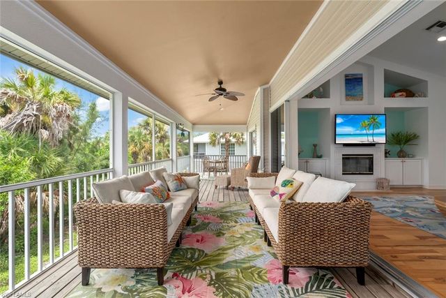 1858 Farm TRL, Sanibel, FL 33957