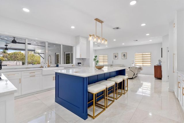 135 SW 125th Ave, Miami, FL 33184