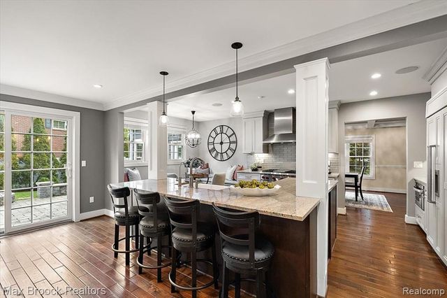 972 Oxford Street, Birmingham, MI 48009
