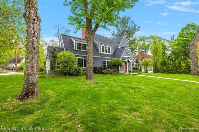 972 Oxford Street, Birmingham, MI 48009