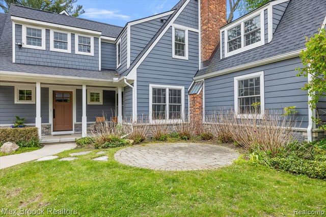 972 Oxford Street, Birmingham, MI 48009