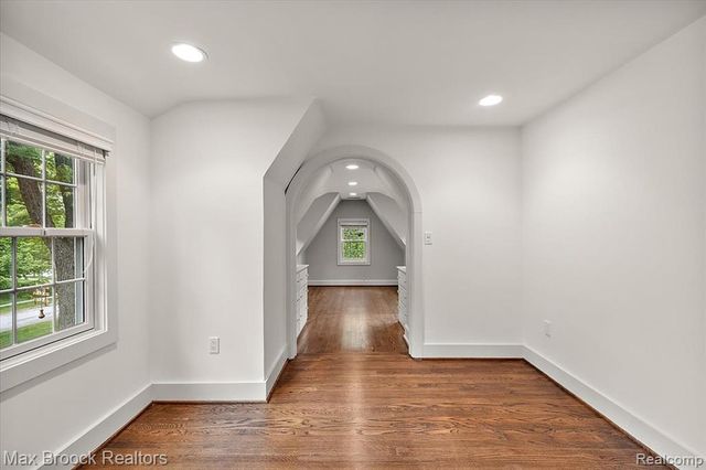 972 Oxford Street, Birmingham, MI 48009