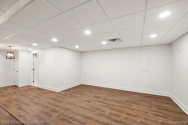 972 Oxford Street, Birmingham, MI 48009