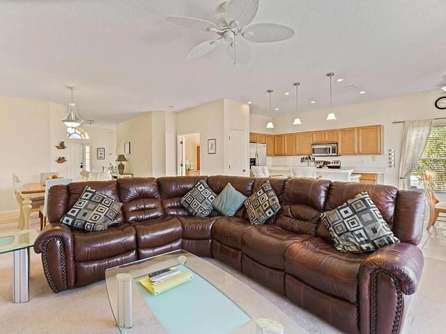 5044 45TH STREET W, Bradenton, FL 34210