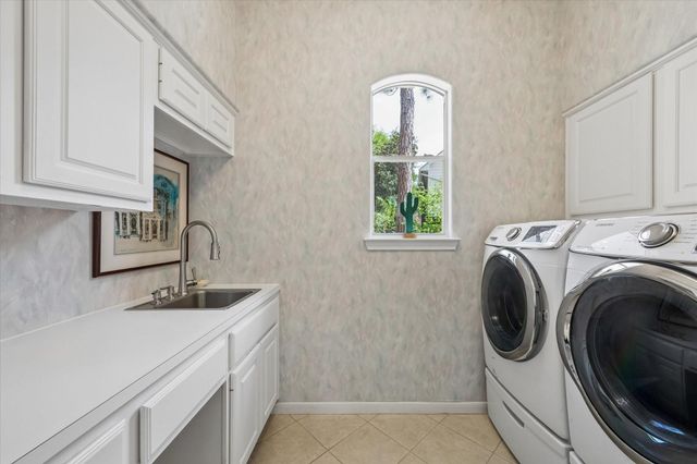 3827 Partridgeberry Court, Houston, TX 77059