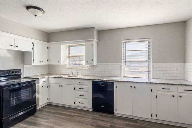 629 SW 45th St, Lawton, OK 73505