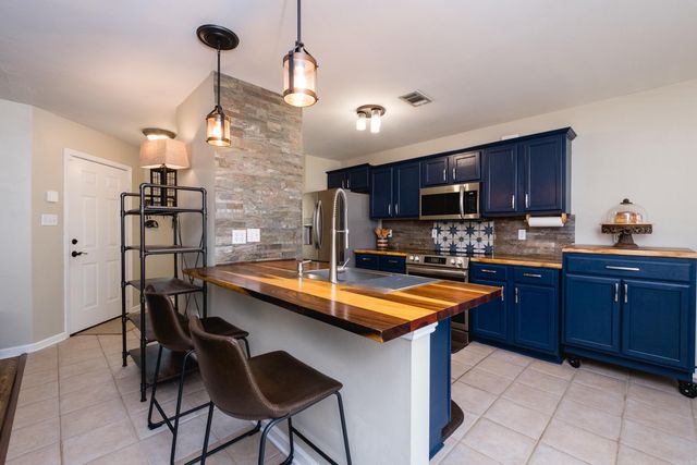 213 Greenwood Avenue, Sherwood, AR 72120