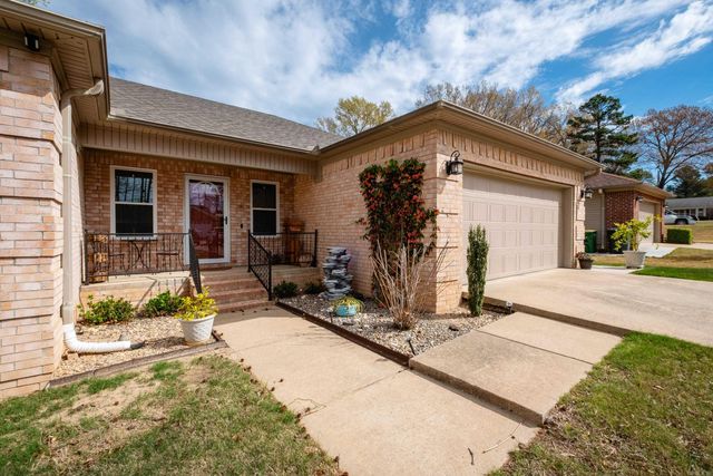 213 Greenwood Avenue, Sherwood, AR 72120