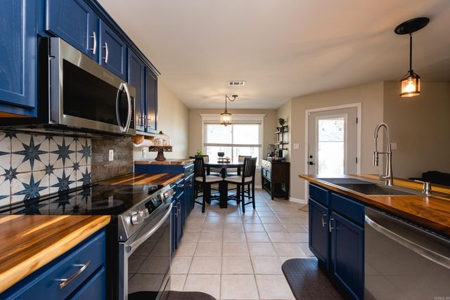 213 Greenwood Avenue, Sherwood, AR 72120