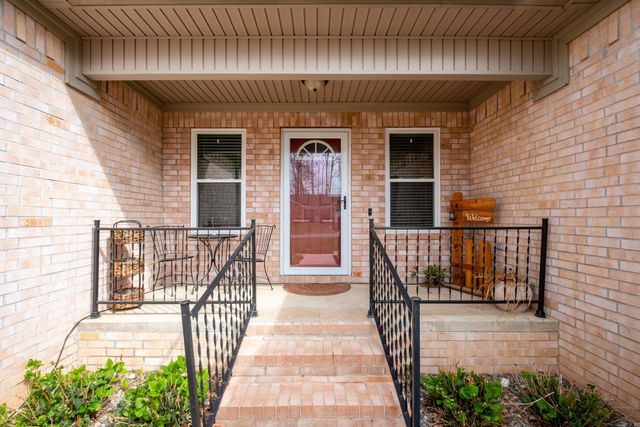 213 Greenwood Avenue, Sherwood, AR 72120