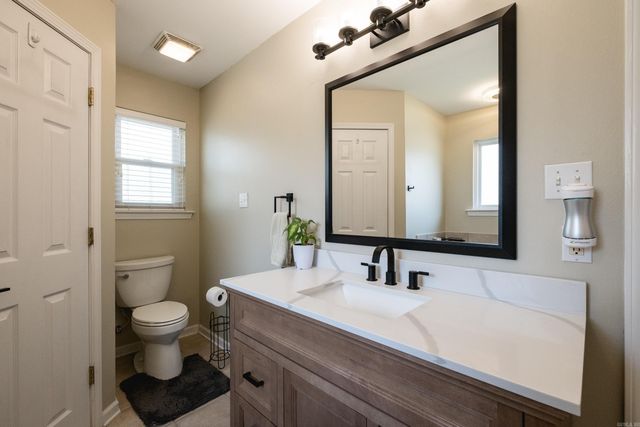 213 Greenwood Avenue, Sherwood, AR 72120