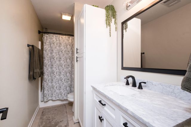 213 Greenwood Avenue, Sherwood, AR 72120