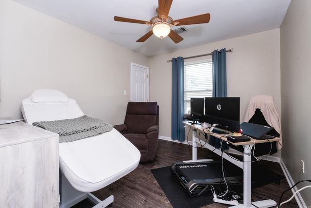 213 Greenwood Avenue, Sherwood, AR 72120