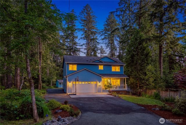 8645 Evergreen Drive NE, Olympia, WA 98506