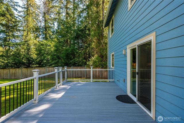 8645 Evergreen Drive NE, Olympia, WA 98506