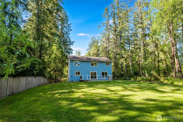 8645 Evergreen Drive NE, Olympia, WA 98506