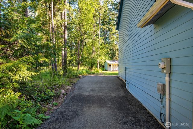 8645 Evergreen Drive NE, Olympia, WA 98506
