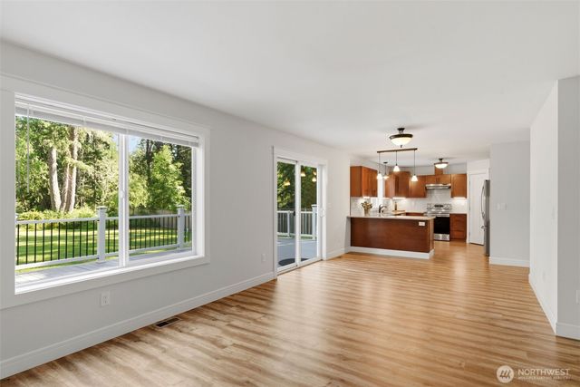 8645 Evergreen Drive NE, Olympia, WA 98506