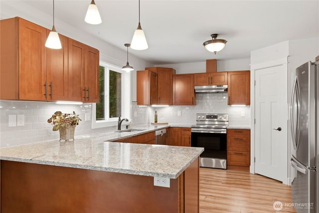8645 Evergreen Drive NE, Olympia, WA 98506
