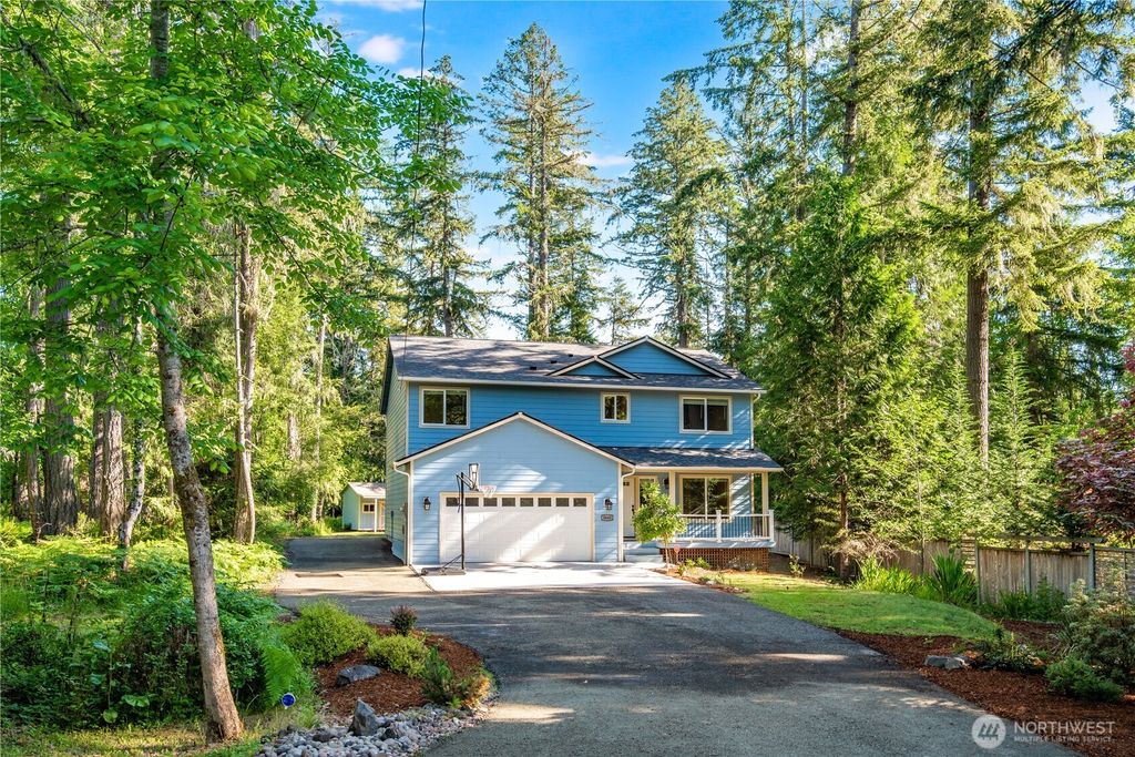 8645 Evergreen Drive NE, Olympia, WA 98506