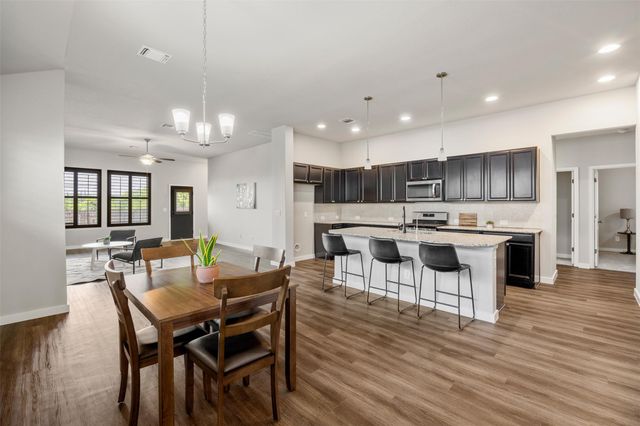 721 Bridgestone WAY, Buda, TX 78610