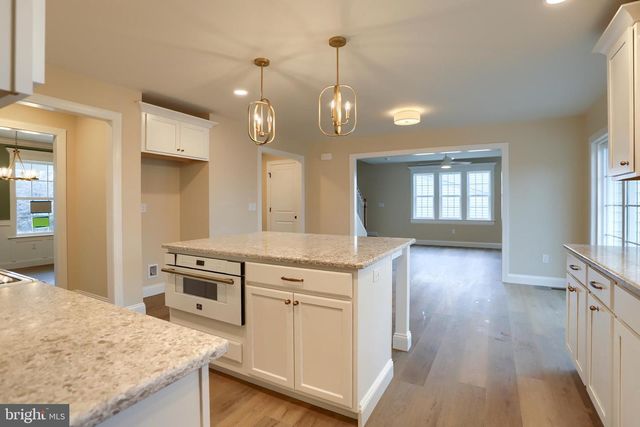 144 CRICKET LN, Camp Hill, PA 17011