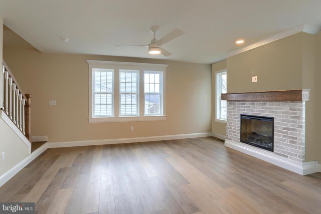 144 CRICKET LN, Camp Hill, PA 17011