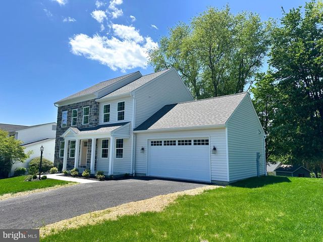 144 CRICKET LN, Camp Hill, PA 17011