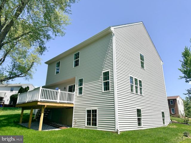 144 CRICKET LN, Camp Hill, PA 17011